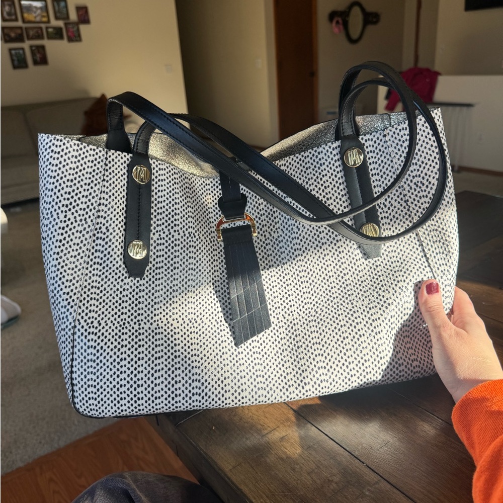 ANTONIO MELANI Black and White Tote with interior bag